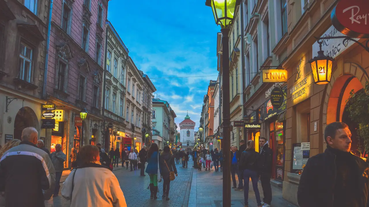 Quis nostrum exercitationem ullam corporis suscipit laboriosam